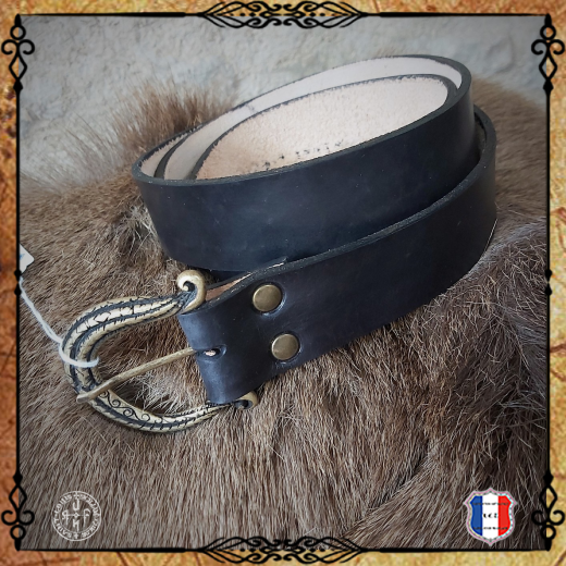 CEINTURE HOMME MEDIEVAL 100% cuir BOUCLE A TAILLE 1m63